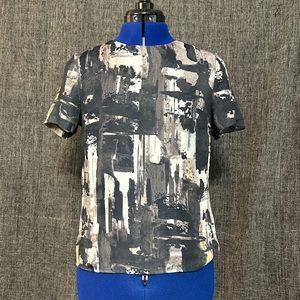 H&M Flowy Graphic Dress Top Size 4